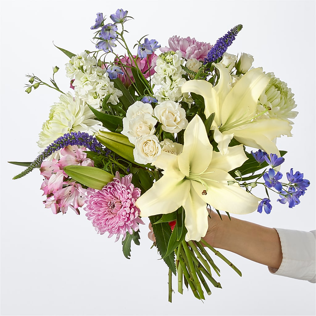 Winter Celebration Bouquet – Caines Flowers, Barberton OH