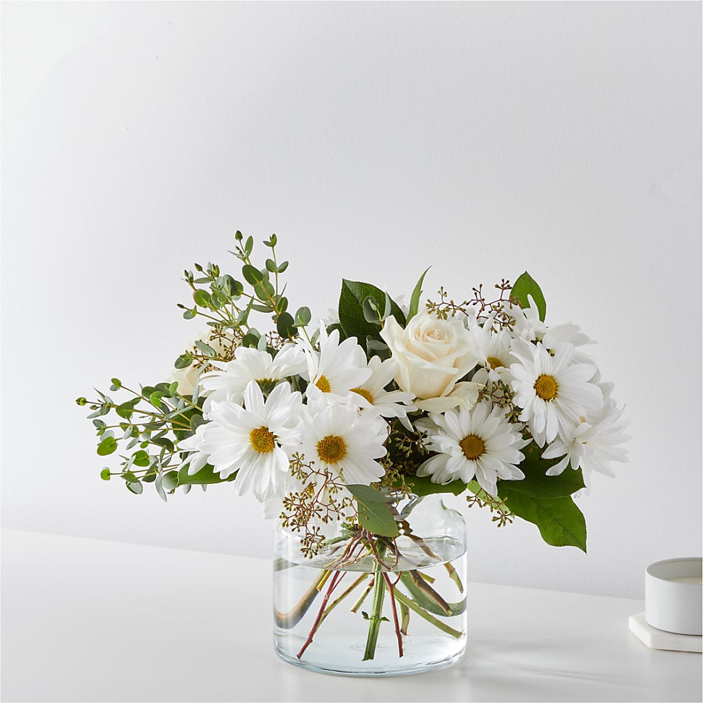 Fresh Linen Bouquet – Caines Flowers, Barberton OH
