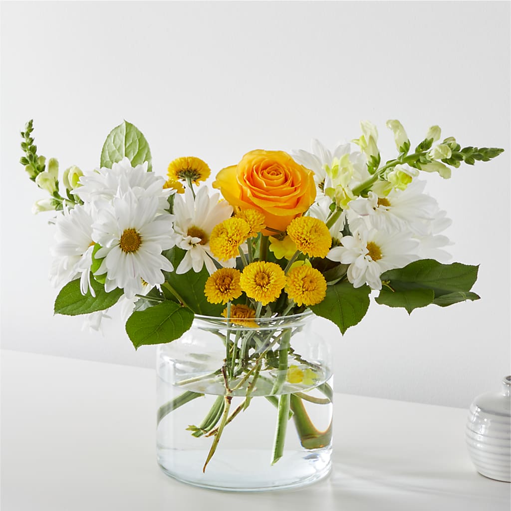Sun Salutation Bouquet – Caines Flowers, Barberton OH