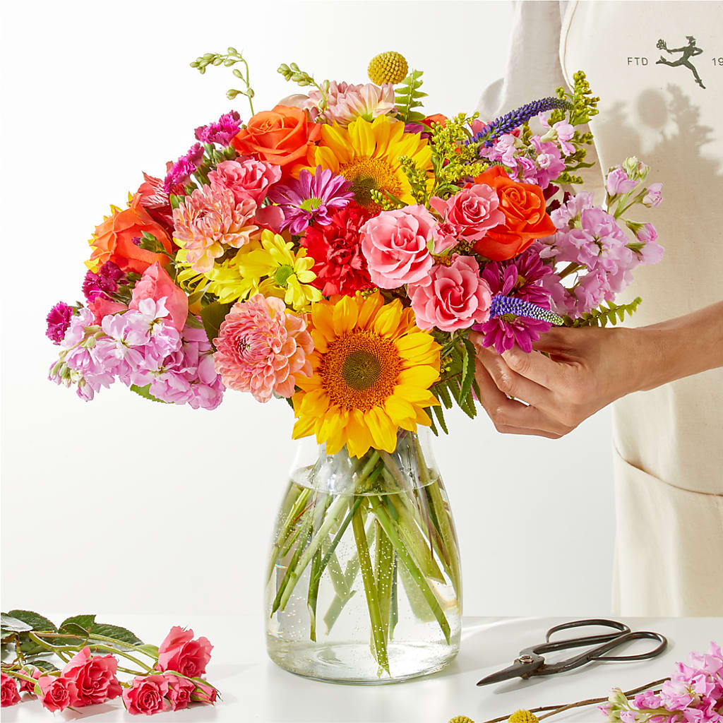 Cue the Confetti - A Florist Original – Caines Flowers, Barberton OH