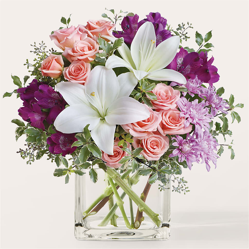 Mani Pedi Bouquet – Caines Flowers, Barberton OH