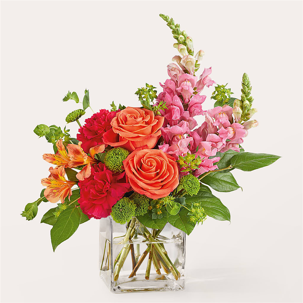 Cosmopolitan Bouquet – Caines Flowers, Barberton OH
