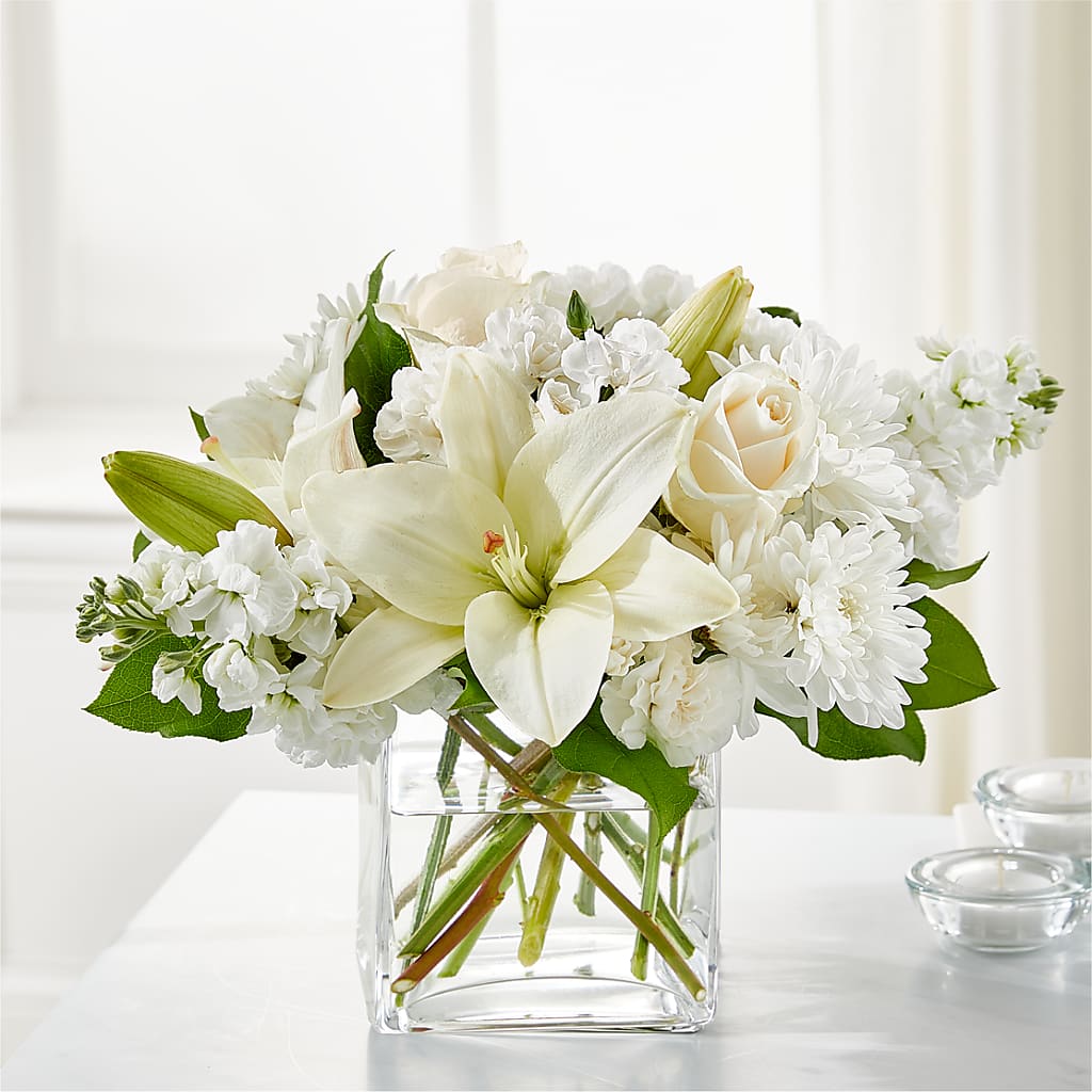 Gentle Breeze Bouquet – Caines Flowers, Barberton OH