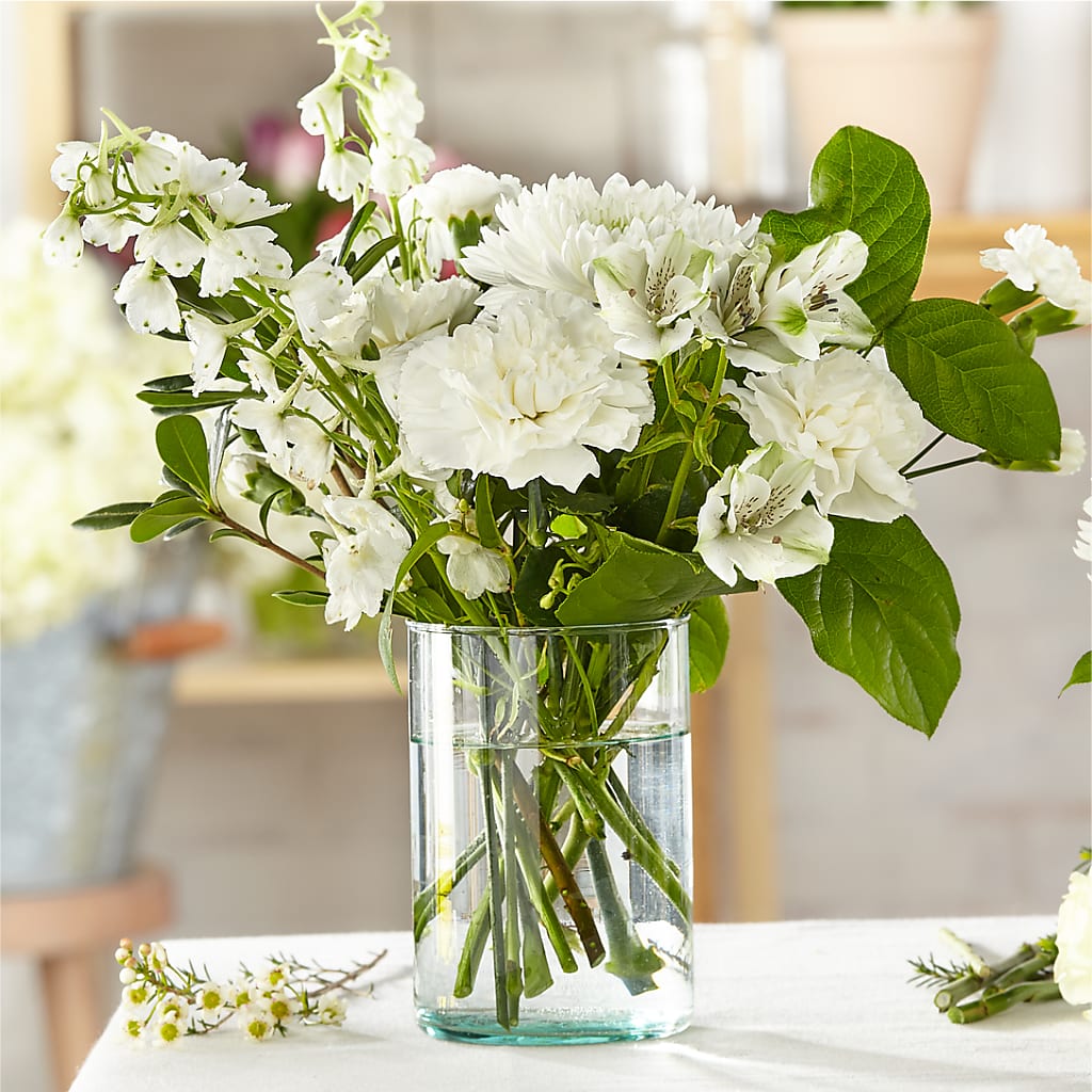 Classic Ivory – A Florist Original – Caines Flowers, Barberton OH