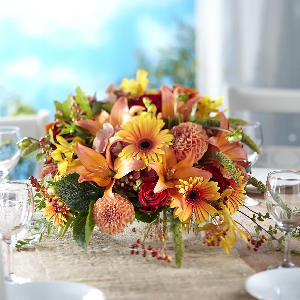 One and Only Centerpiece – Caines Flowers, Barberton OH
