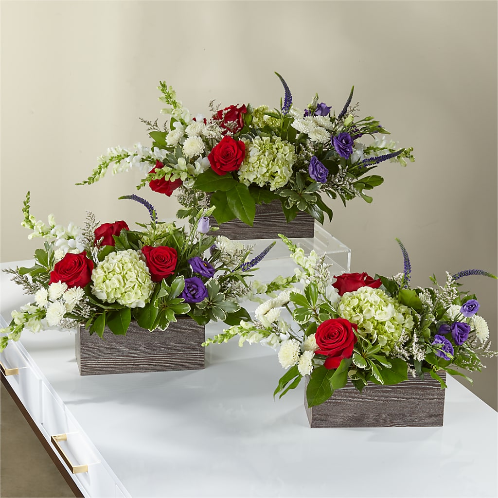 Sweet Magnolia Bouquet –  Caines Flowers, Barberton OH