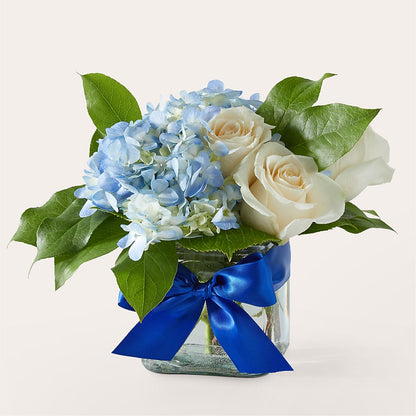 Sky Blue Delight Bouquet –  Caines Flowers, Barberton OH