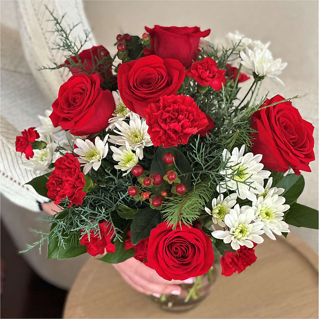 Seasonal Magic Bouquet –  Caines Flowers, Barberton OH