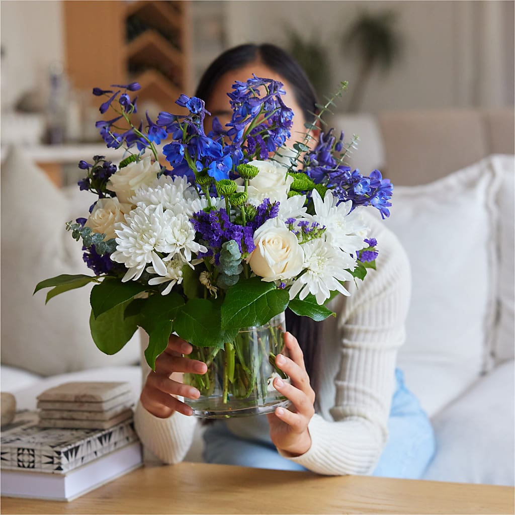 Cerulean Waves Bouquet –  Caines Flowers, Barberton OH
