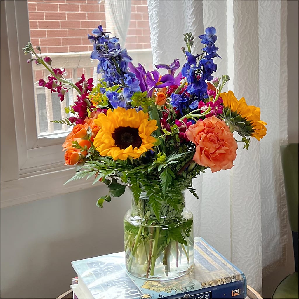 Rays of Life Bouquet –  Caines Flowers, Barberton OH