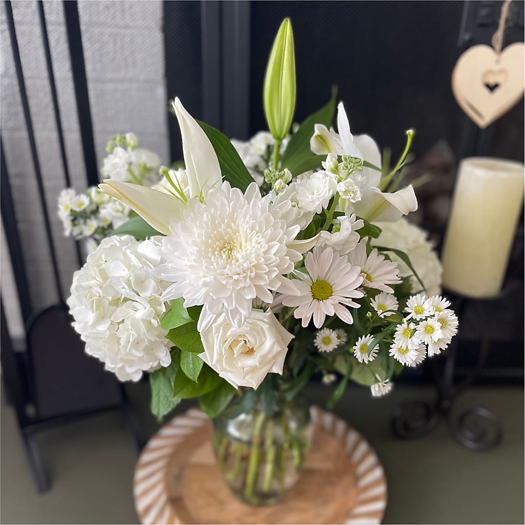Classic Ivory – A Florist Original –  Caines Flowers, Barberton OH