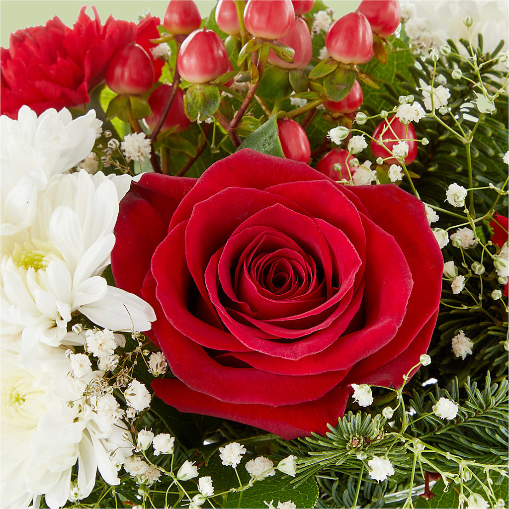 Chance of Flurries Bouquet –  Caines Flowers, Barberton OH
