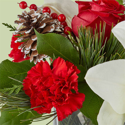 Glistening Icicles Bouquet –  Caines Flowers, Barberton OH