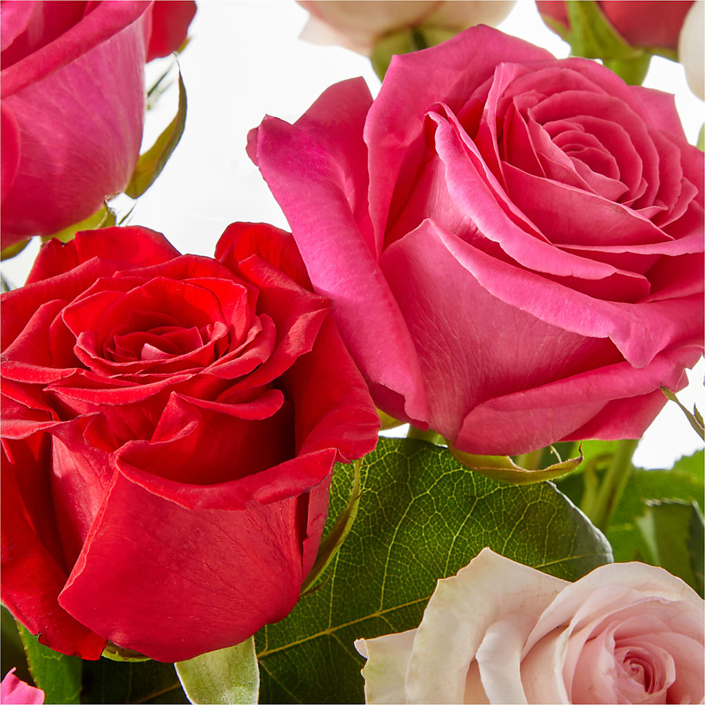 Charming Rose Bouquet –  Caines Flowers, Barberton OH