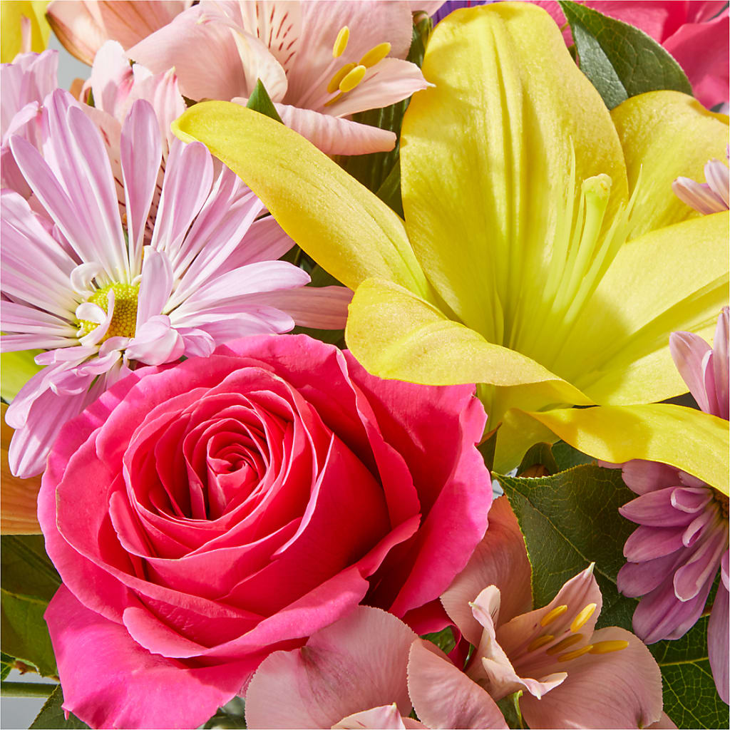 Sprinkles Bouquet –  Caines Flowers, Barberton OH