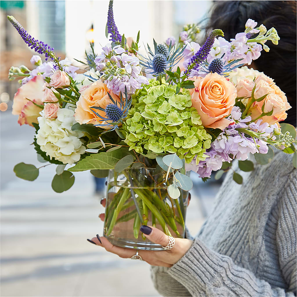 Porch Swing Bouquet –  Caines Flowers, Barberton OH