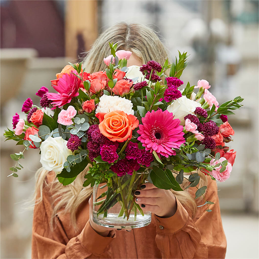 Smell the Roses Bouquet –  Caines Flowers, Barberton OH