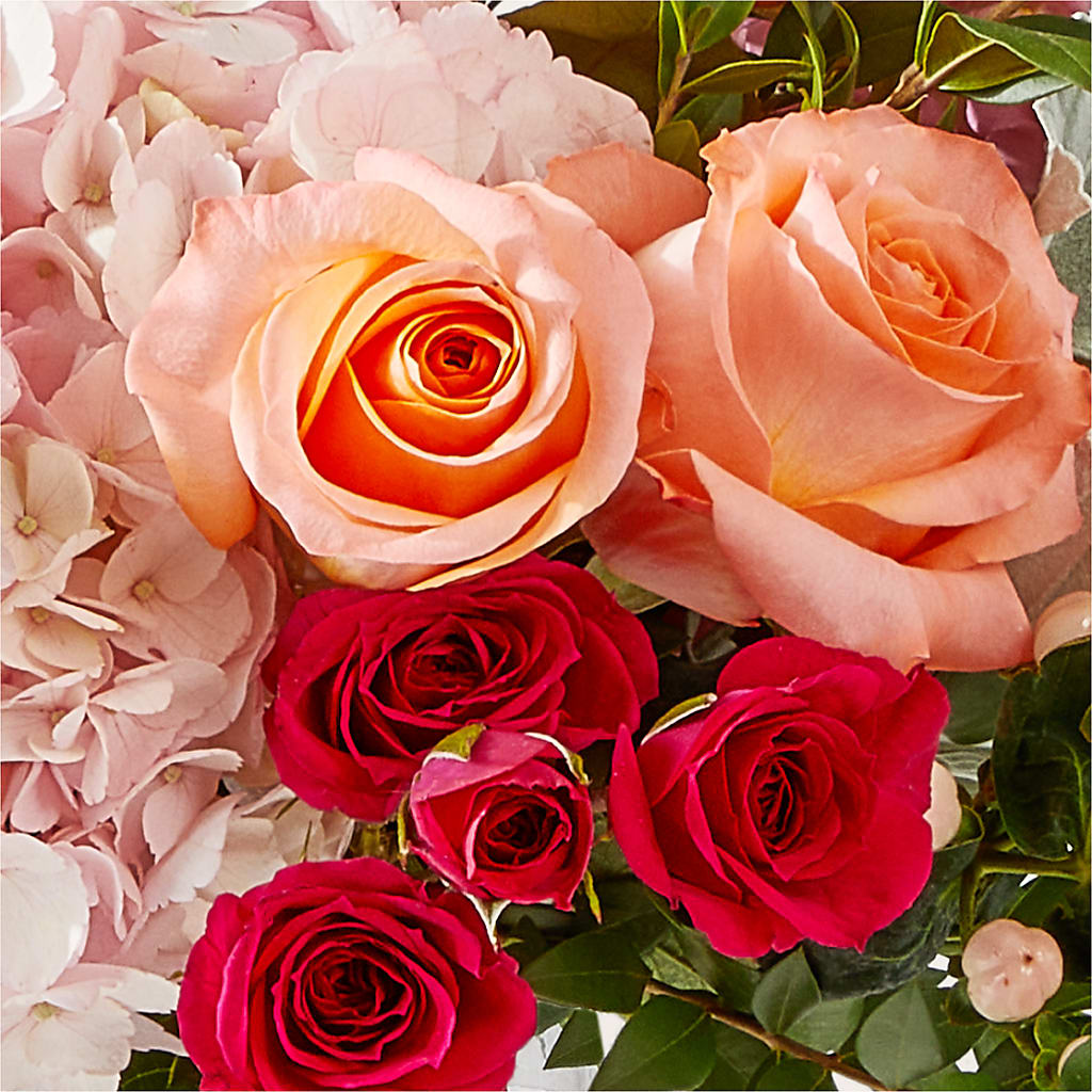 Glitz & Glam Bouquet –  Caines Flowers, Barberton OH