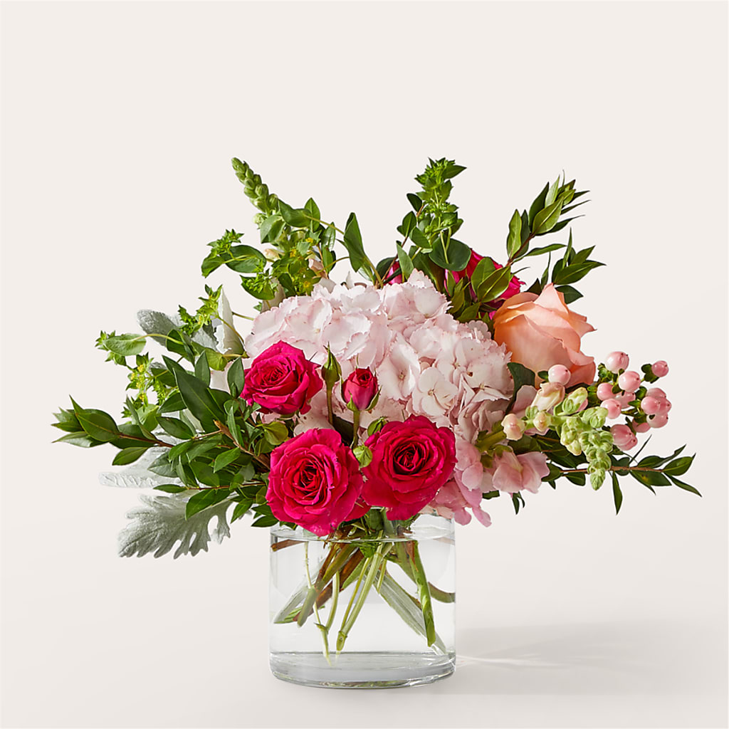 Glitz & Glam Bouquet –  Caines Flowers, Barberton OH