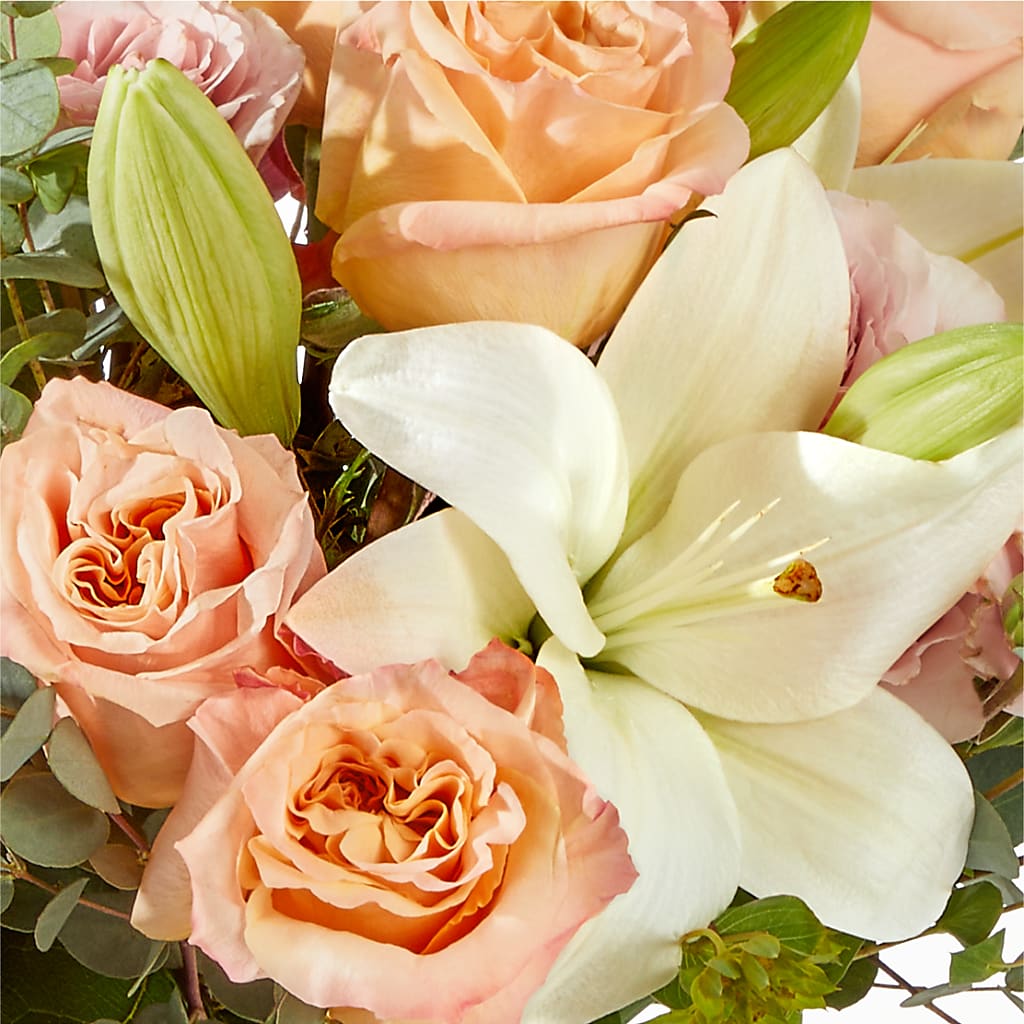 Grapefruit Splash Bouquet –  Caines Flowers, Barberton OH