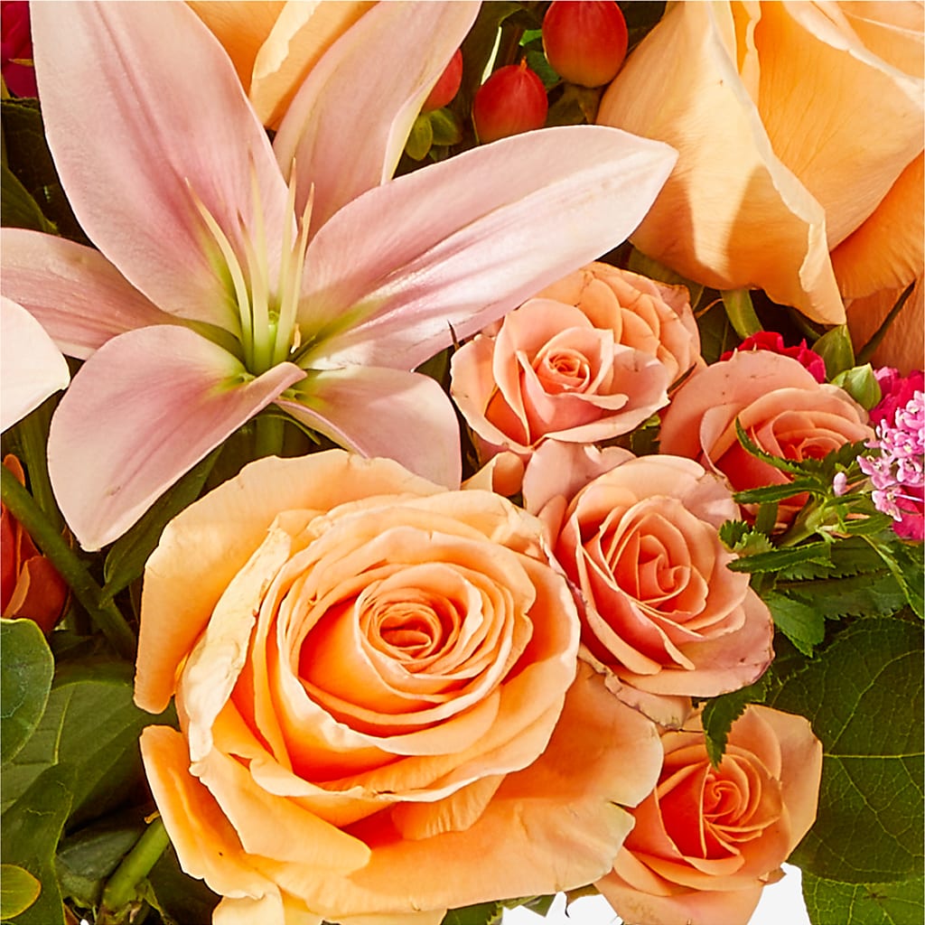Bisous Bouquet –  Caines Flowers, Barberton OH