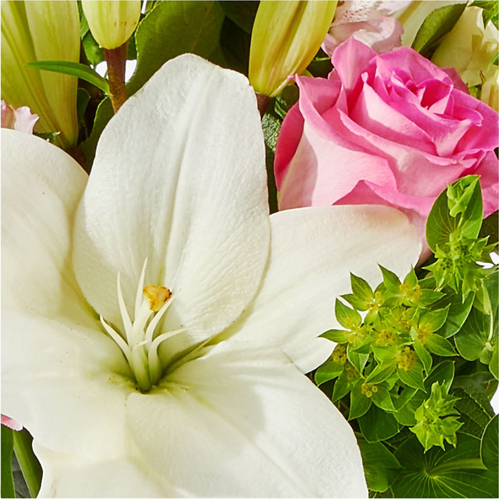 Fondly Bouquet –  Caines Flowers, Barberton OH
